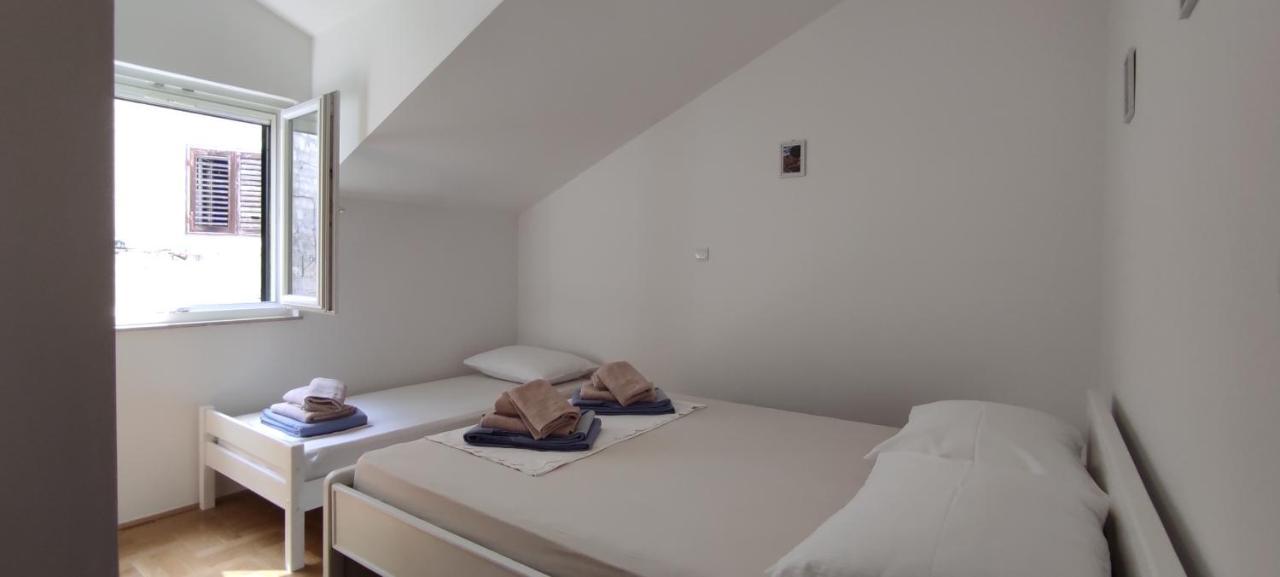 Luxury City Centre Apartment With Stunning View Omis Bagian luar foto