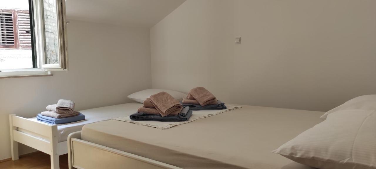 Luxury City Centre Apartment With Stunning View Omis Bagian luar foto