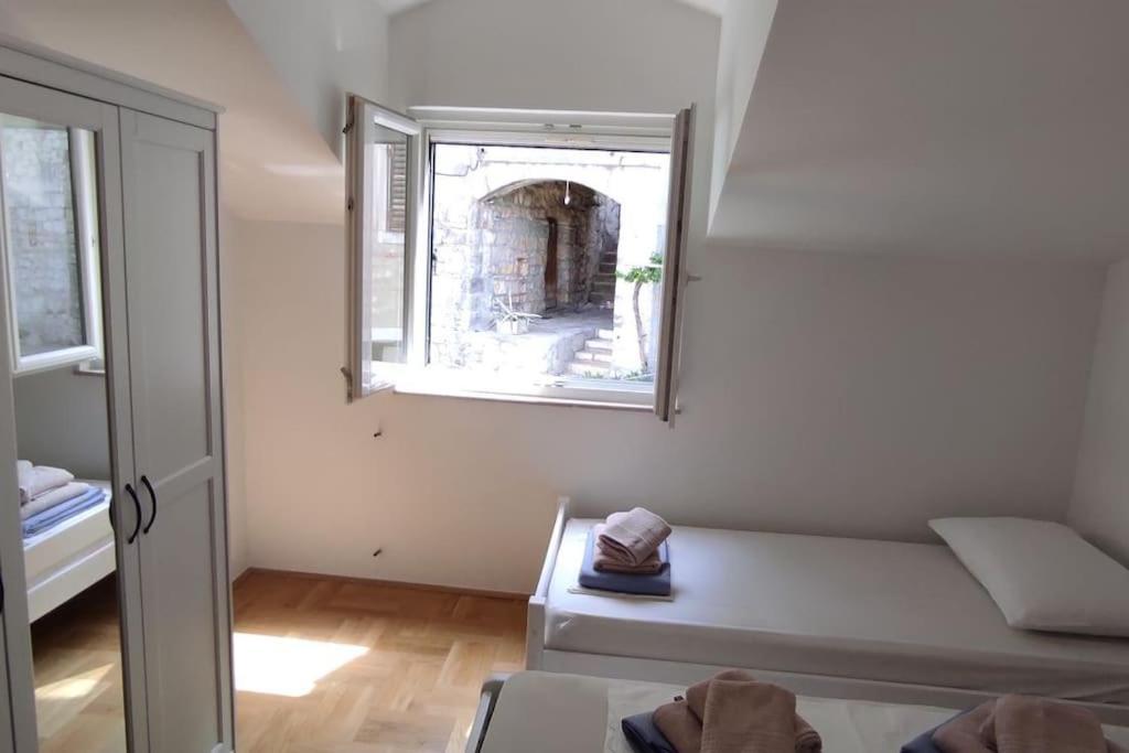 Luxury City Centre Apartment With Stunning View Omis Bagian luar foto