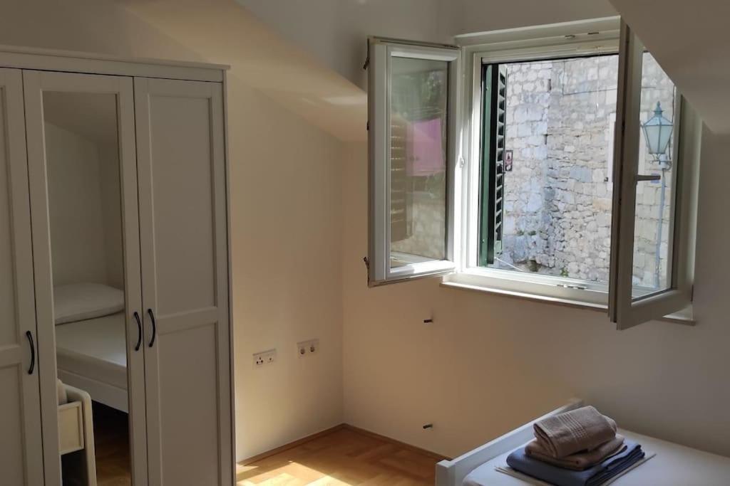 Luxury City Centre Apartment With Stunning View Omis Bagian luar foto