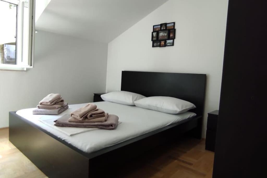Luxury City Centre Apartment With Stunning View Omis Bagian luar foto