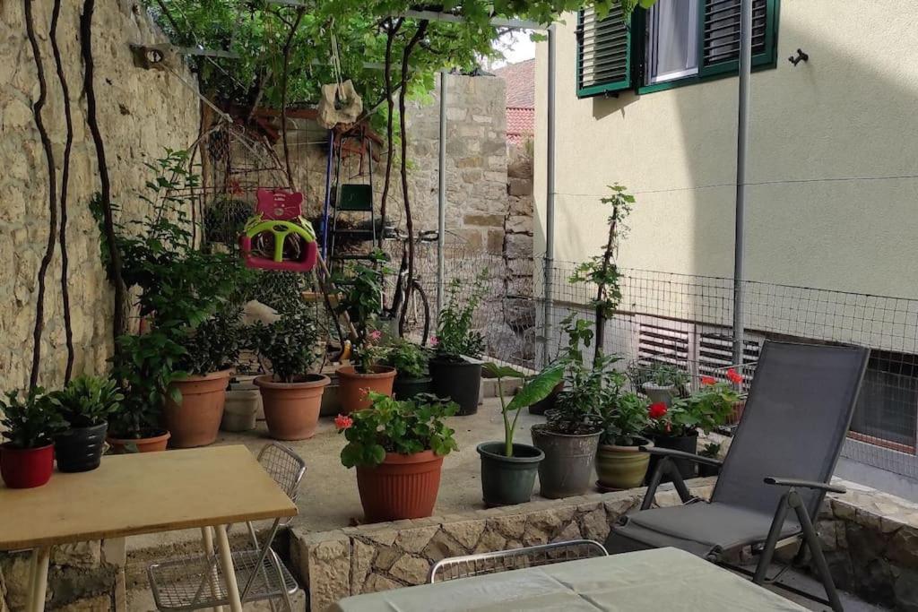 Luxury City Centre Apartment With Stunning View Omis Bagian luar foto