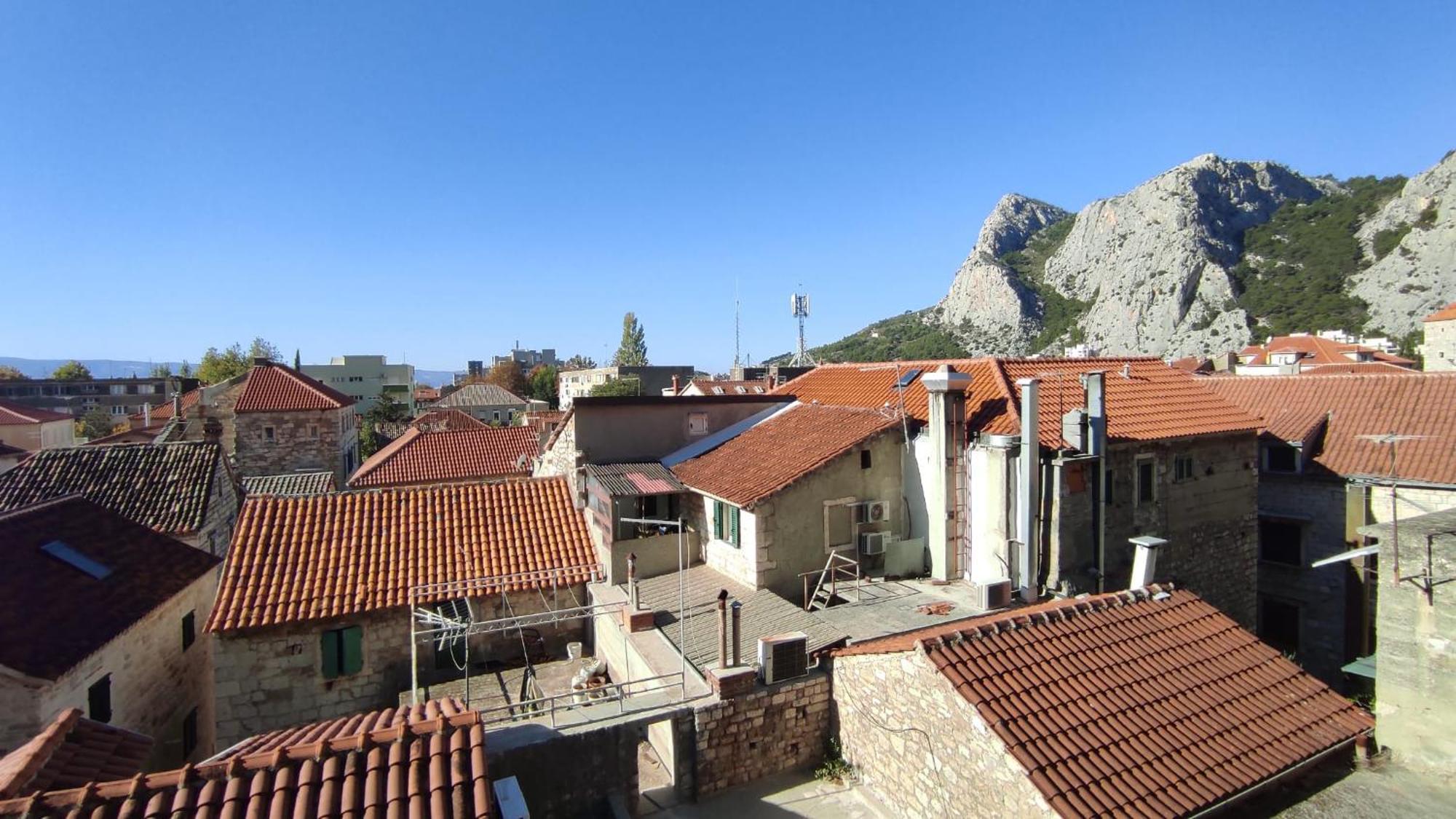 Luxury City Centre Apartment With Stunning View Omis Bagian luar foto